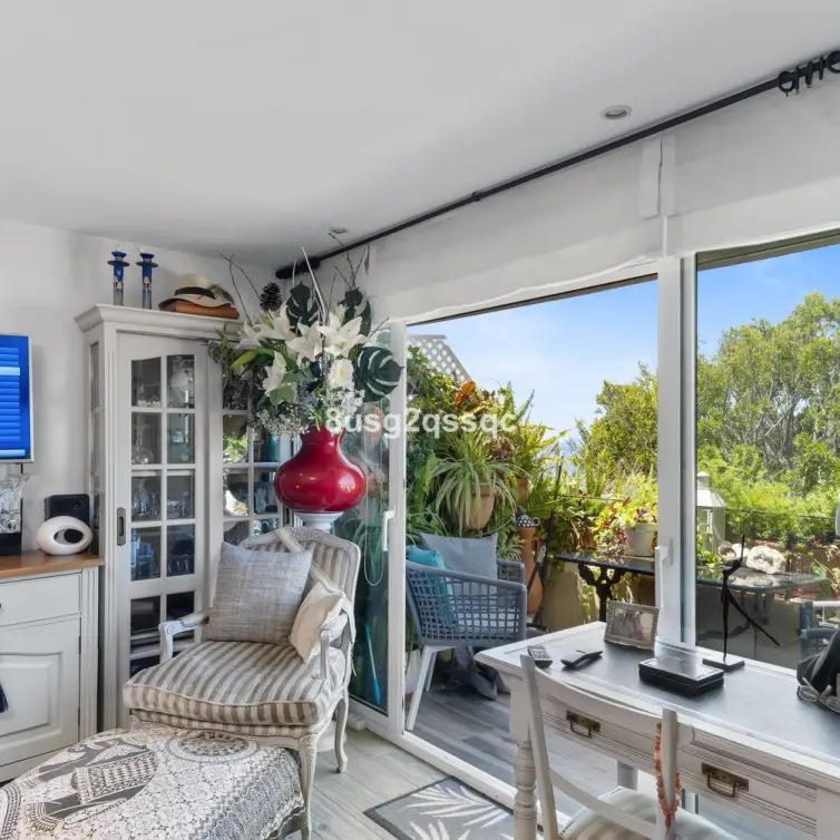 Venta de ático dúplex en Estepona