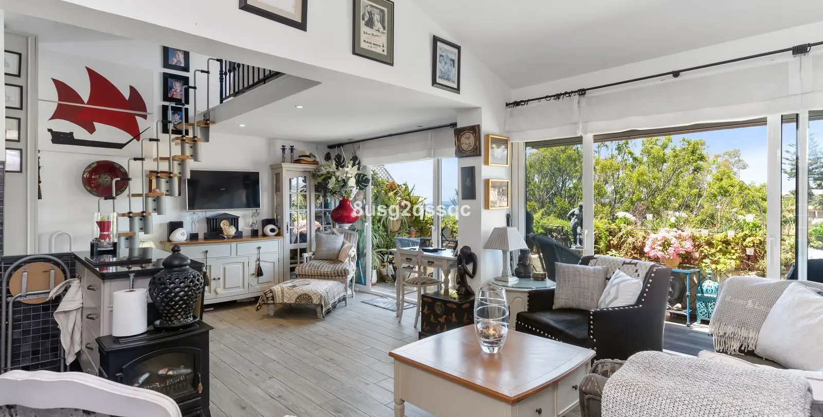 Продажа двухуровневого пентхауса в Estepona 4