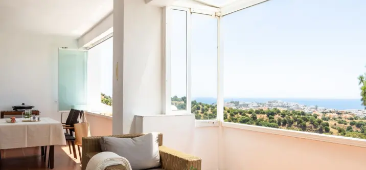 Продажа апартаментов на среднем этаже в Mijas Costa 3