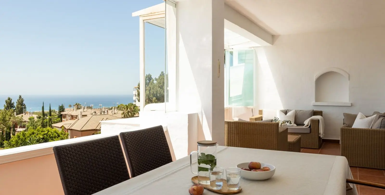 Sale of middle floor apartment in Mijas Costa 5