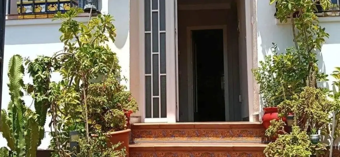 Sale of townhouse in El Pinillo 1