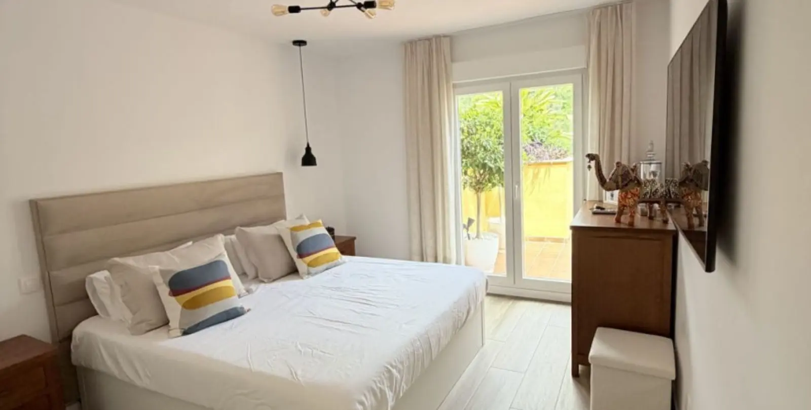 Venta de ático dúplex en Reserva de Marbella 7