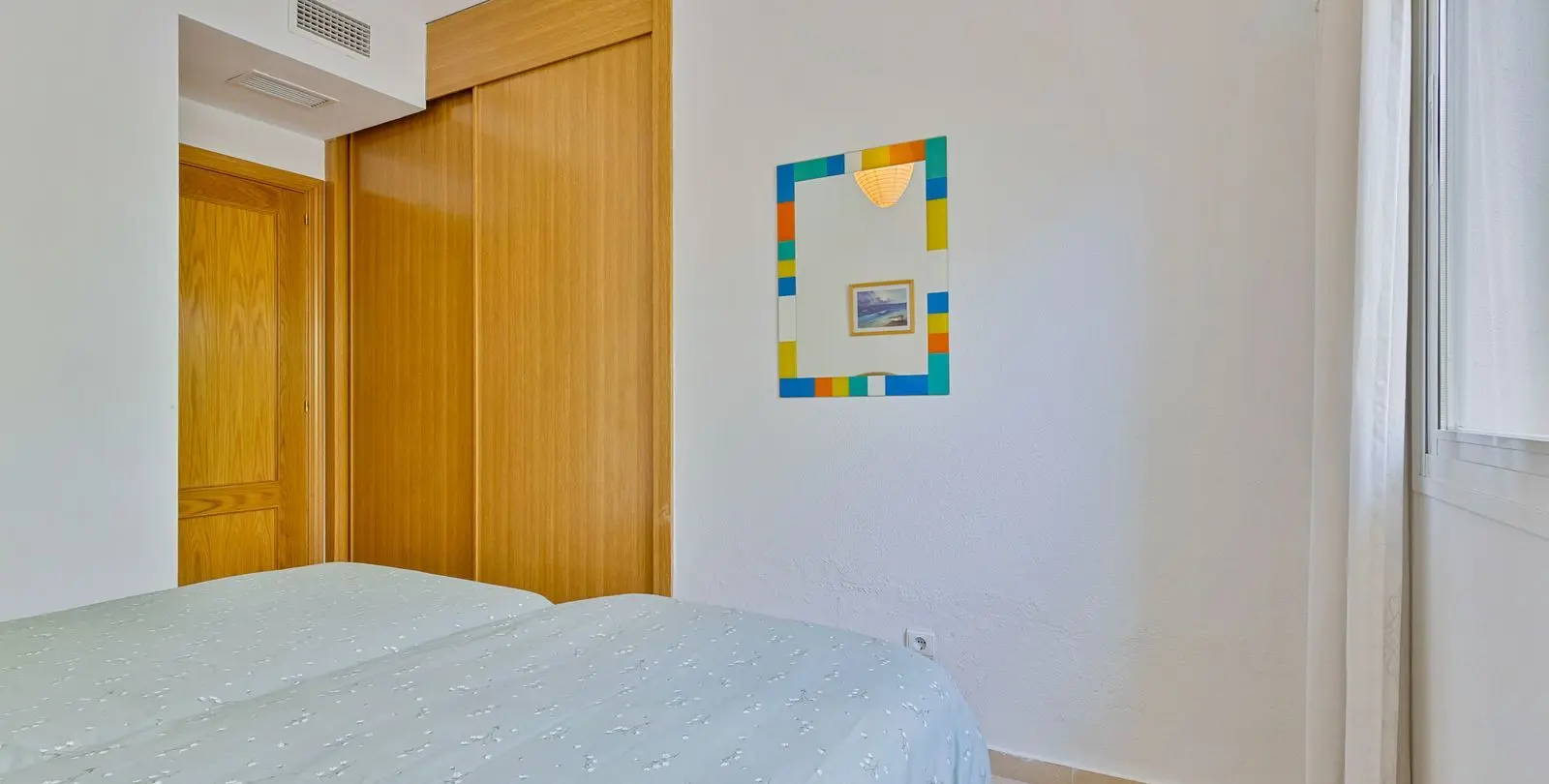Sale of middle floor apartment in Estepona 13