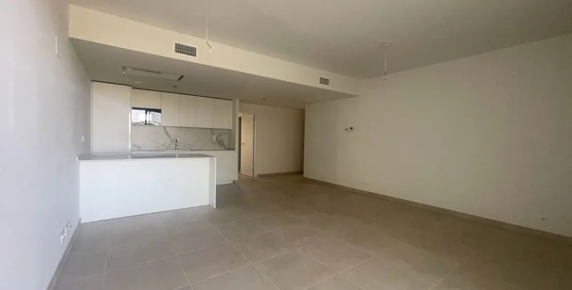 Sale of middle floor apartment in Benalmadena 24