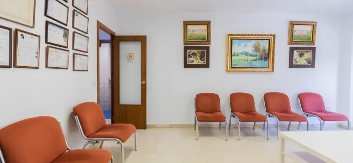 Sale of middle floor apartment in Fuengirola 0