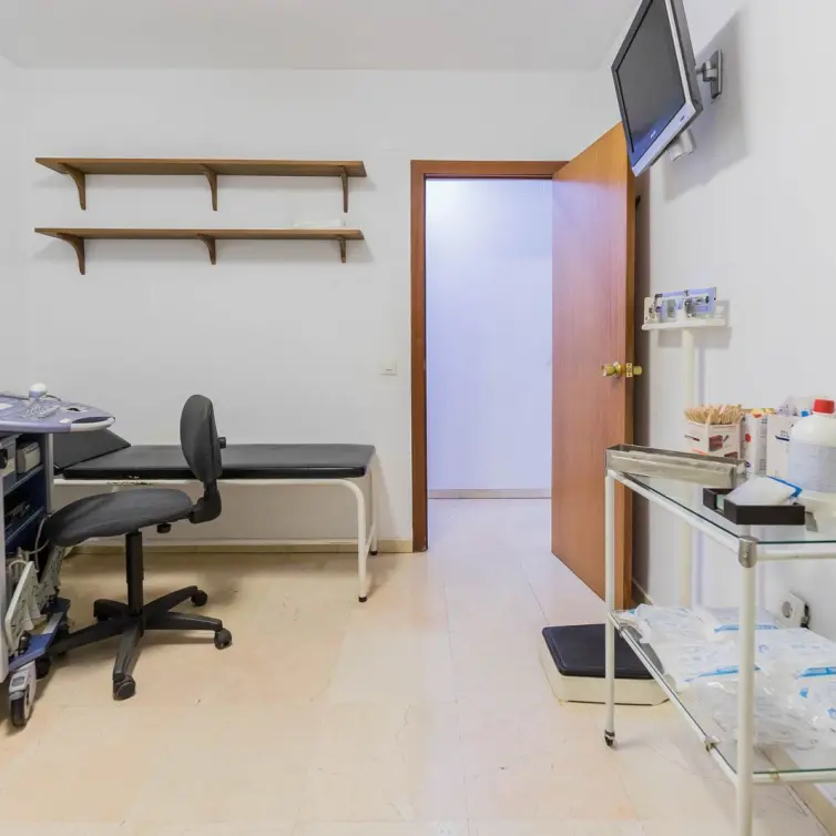 Sale of middle floor apartment in Fuengirola