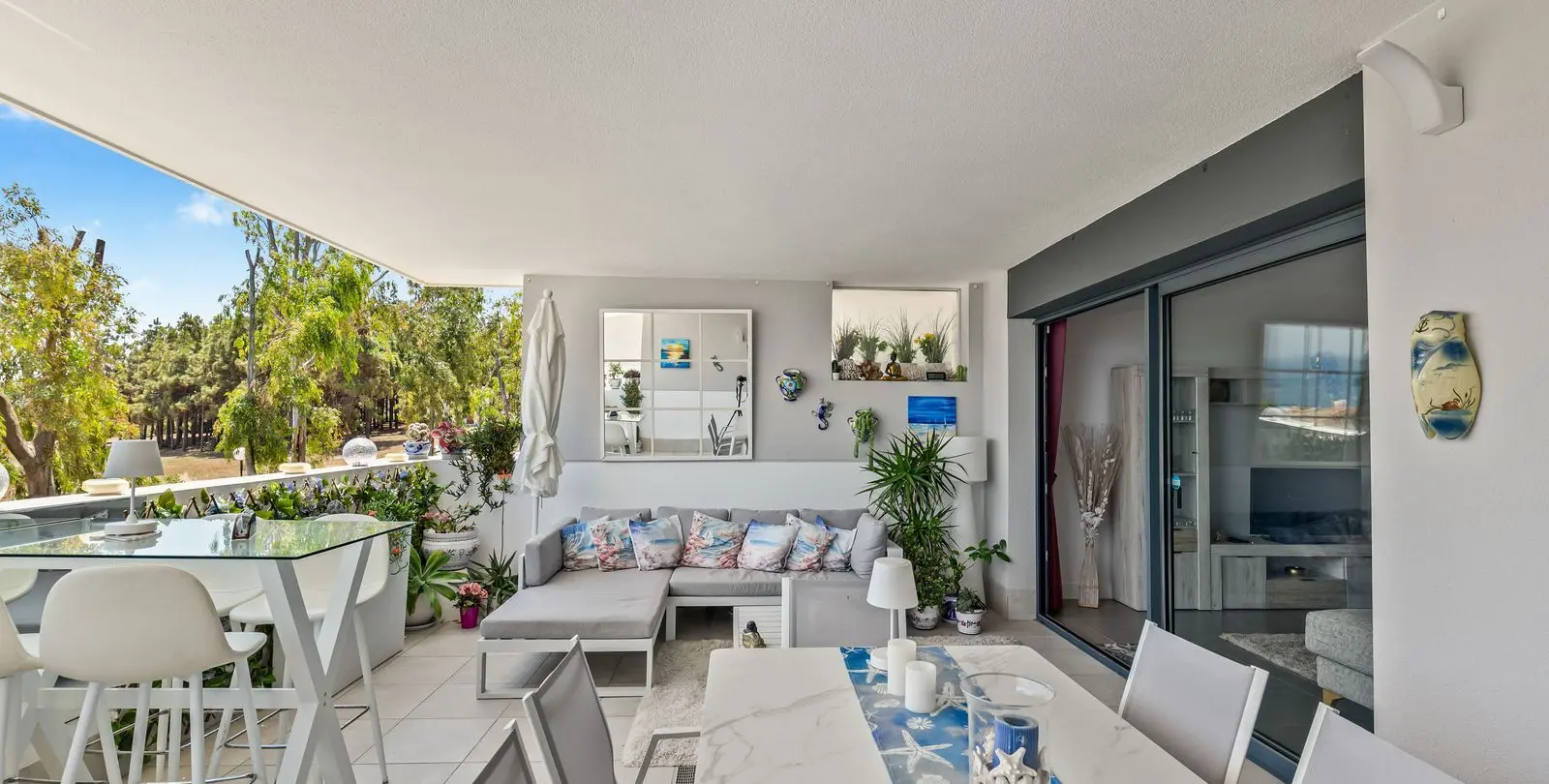 Sale of ground floor apartment in Manilva 13
