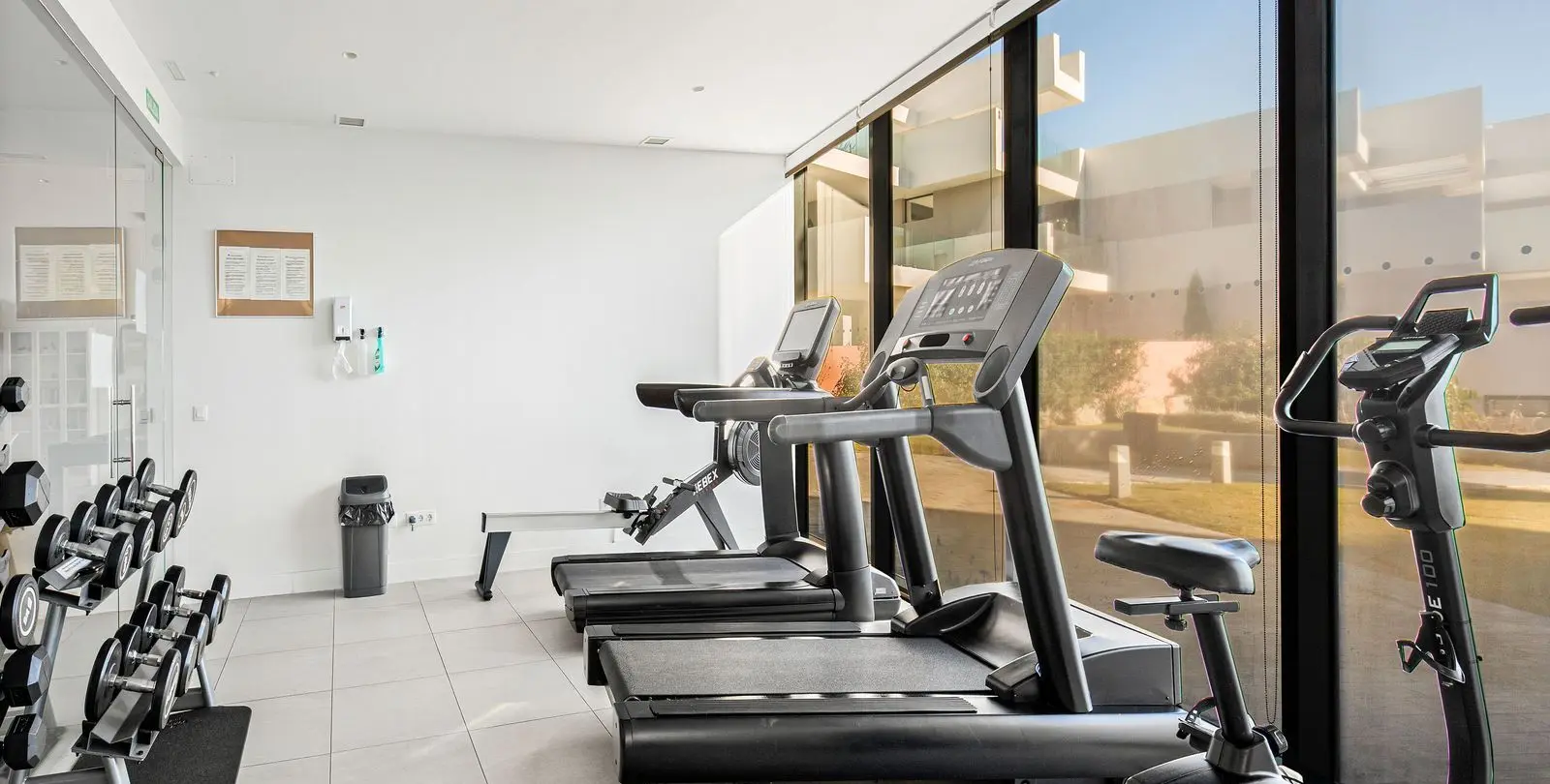Sale of ground floor apartment in Manilva 27