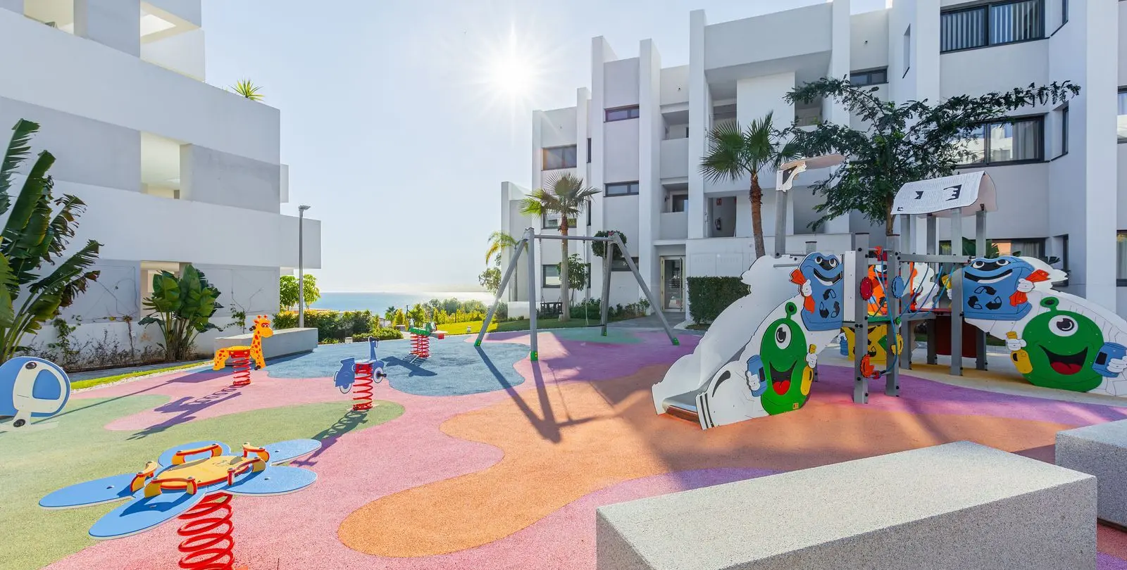 Sale of ground floor apartment in Manilva 33