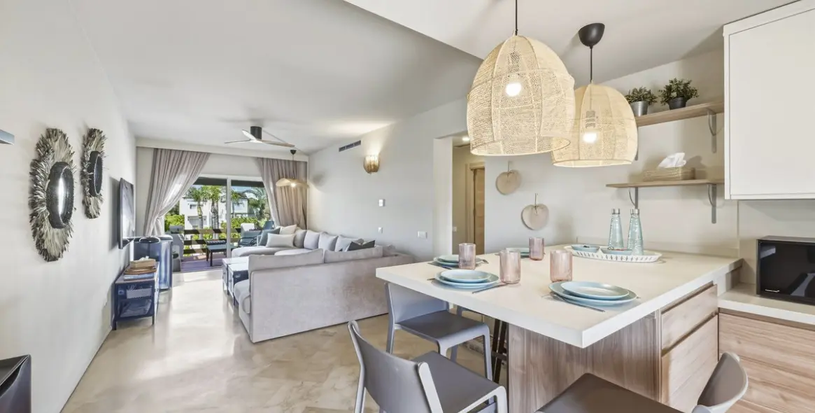 Sale of penthouse in Costalita 8