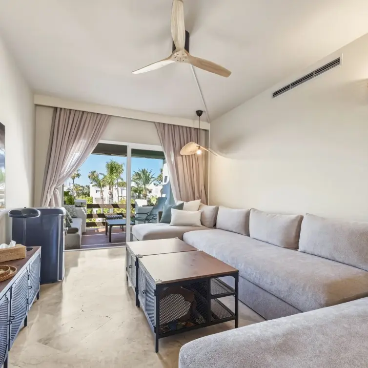 Sale of penthouse in Costalita