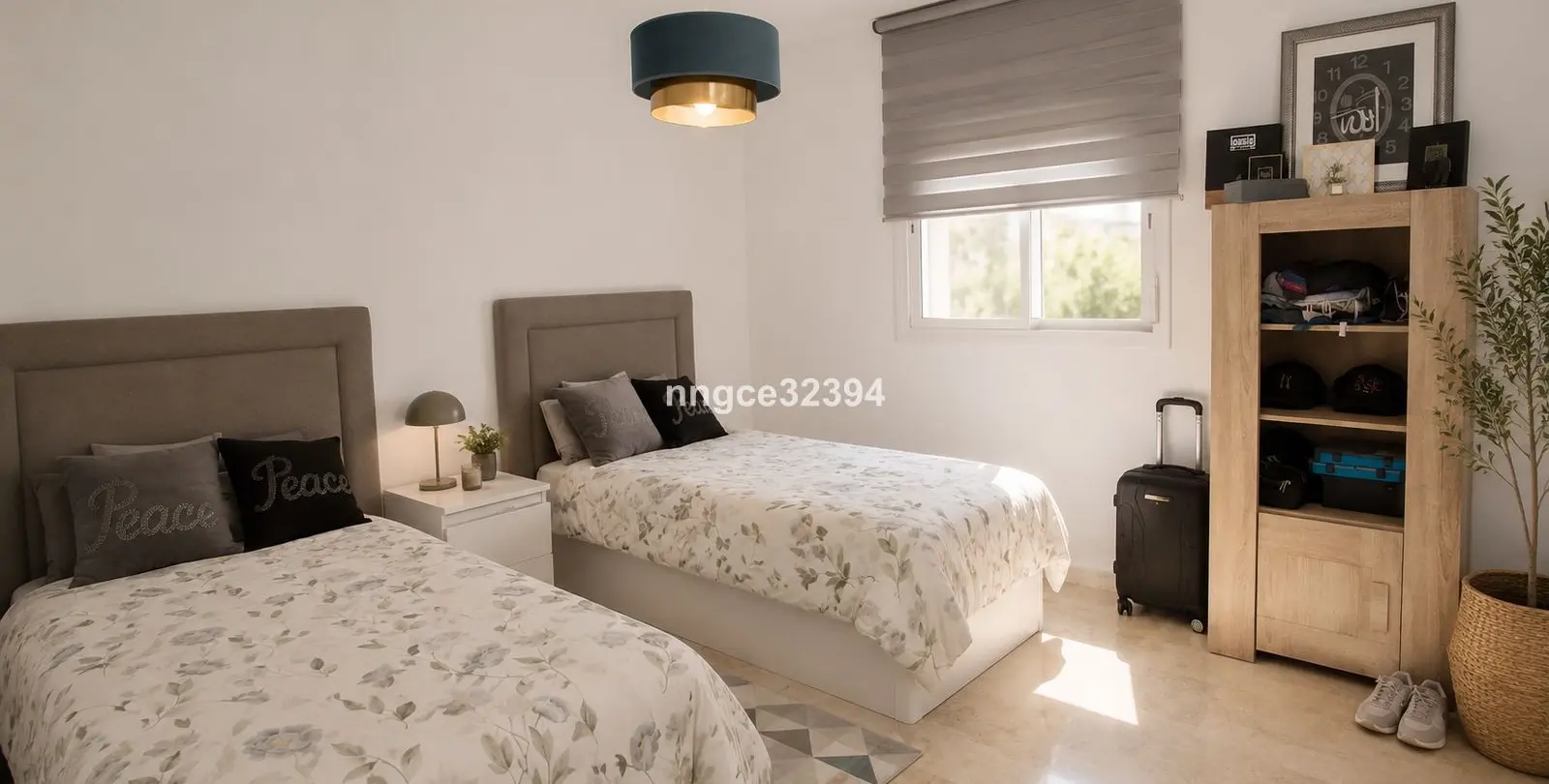 Sale of ground floor apartment in Nueva Andalucía 11