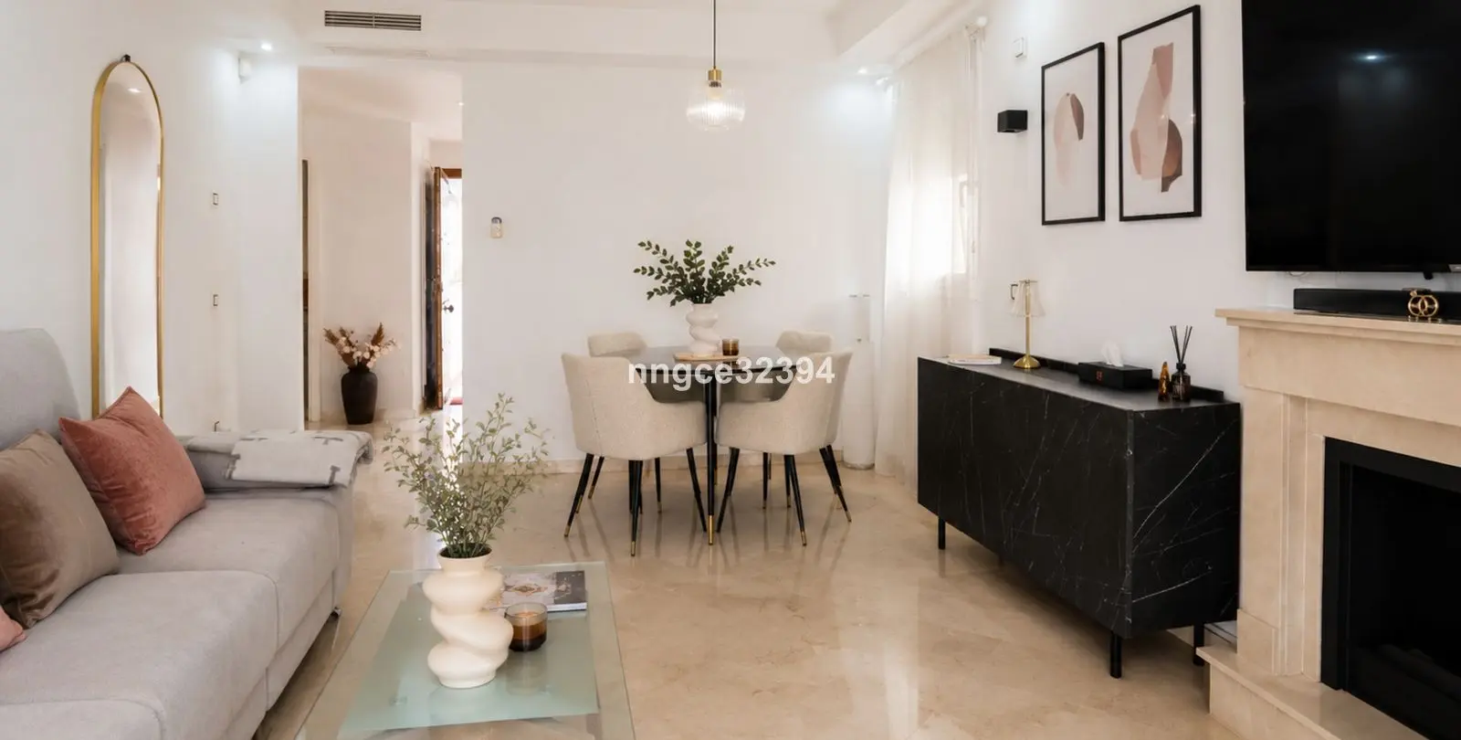 Sale of ground floor apartment in Nueva Andalucía 15