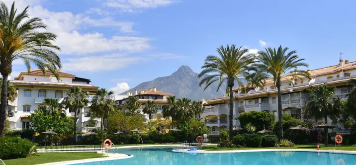 Short-term rent of middle floor apartment in Nueva Andalucía 0