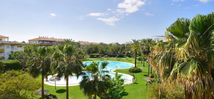 Short-term rent of middle floor apartment in Nueva Andalucía 1