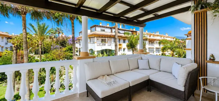 Short-term rent of middle floor apartment in Nueva Andalucía 2