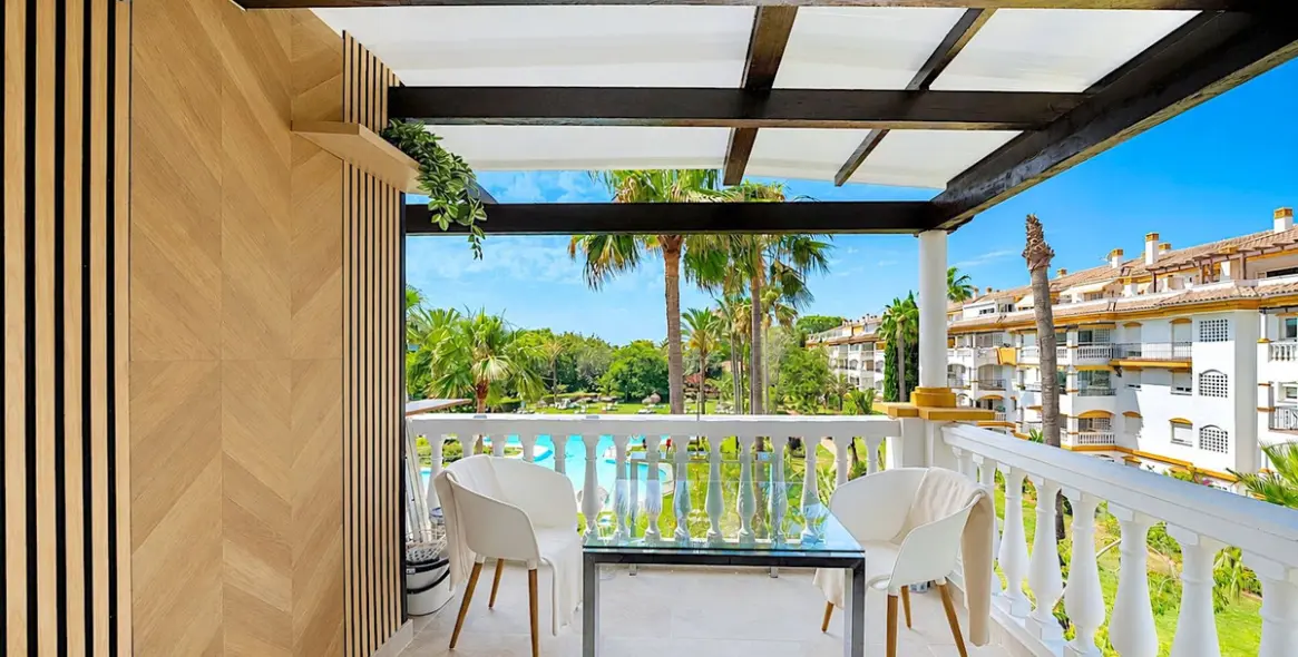 Short-term rent of middle floor apartment in Nueva Andalucía 4