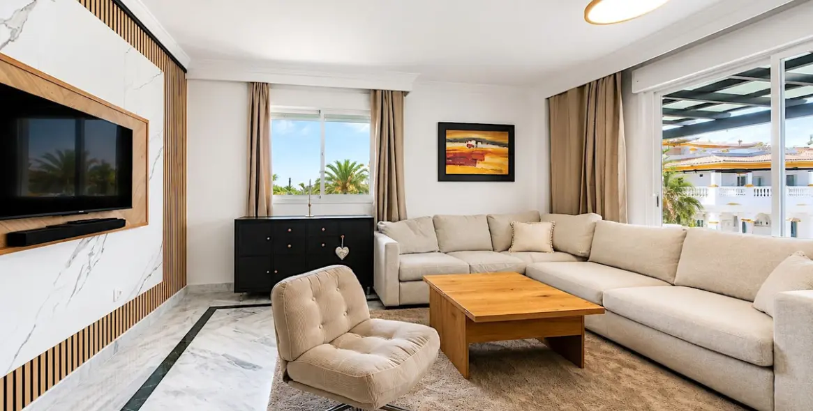 Short-term rent of middle floor apartment in Nueva Andalucía 7