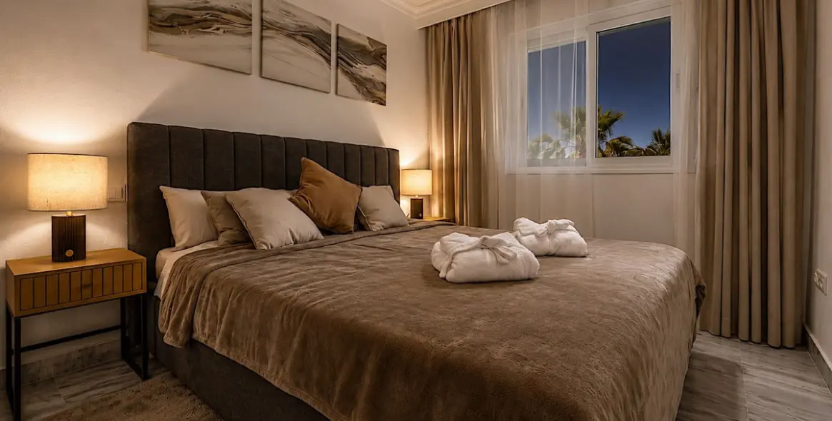 Short-term rent of middle floor apartment in Nueva Andalucía 12