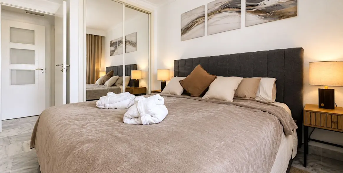 Short-term rent of middle floor apartment in Nueva Andalucía 13