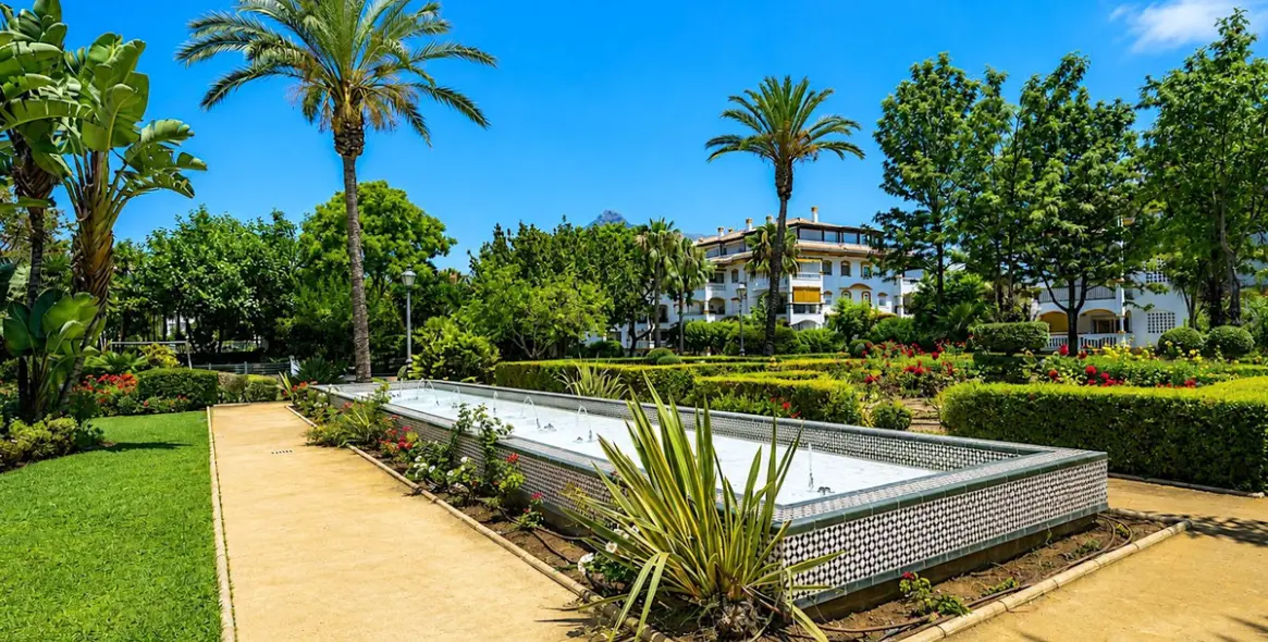 Short-term rent of middle floor apartment in Nueva Andalucía 23