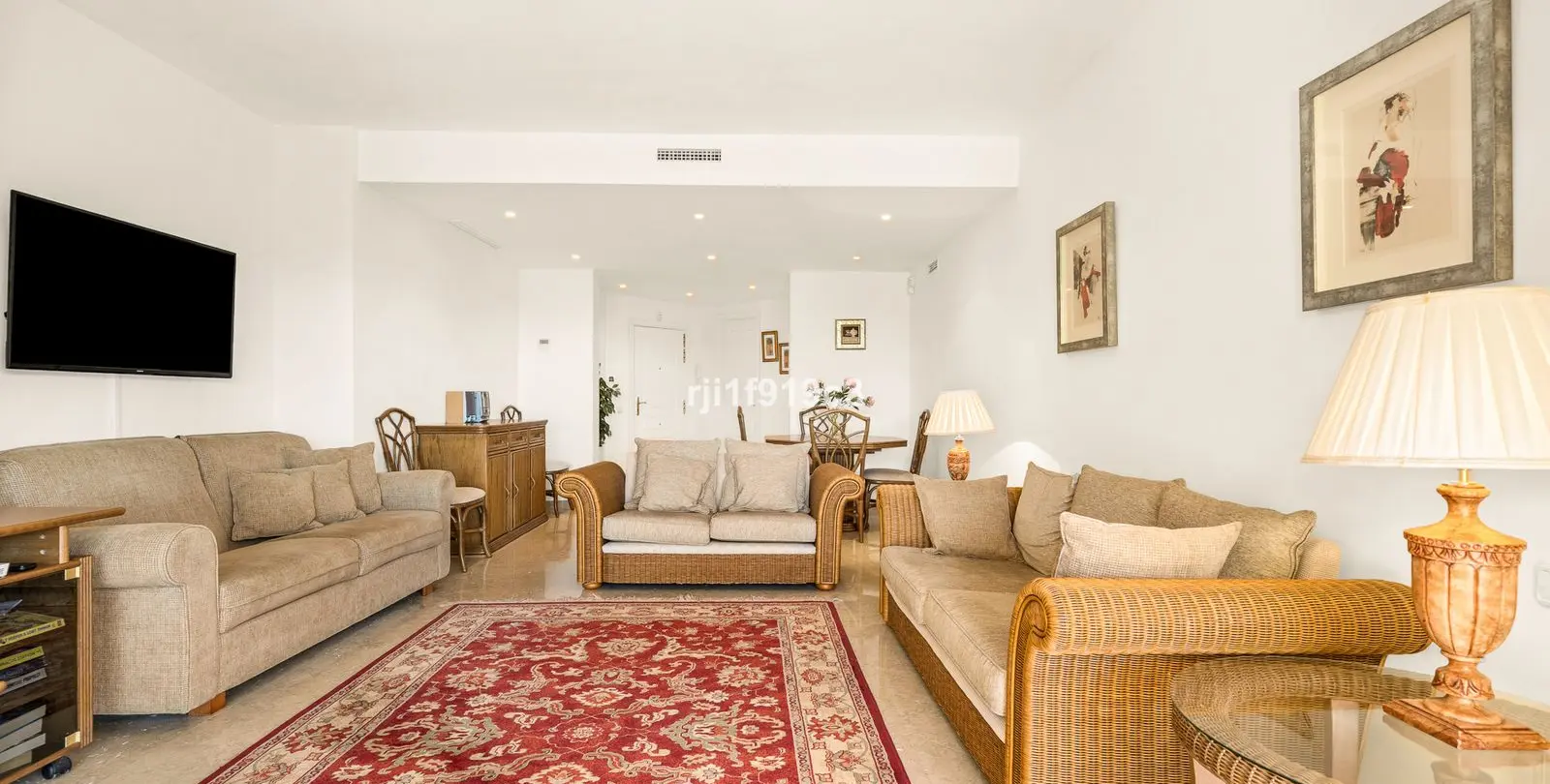 Sale of ground floor apartment in Elviria 13