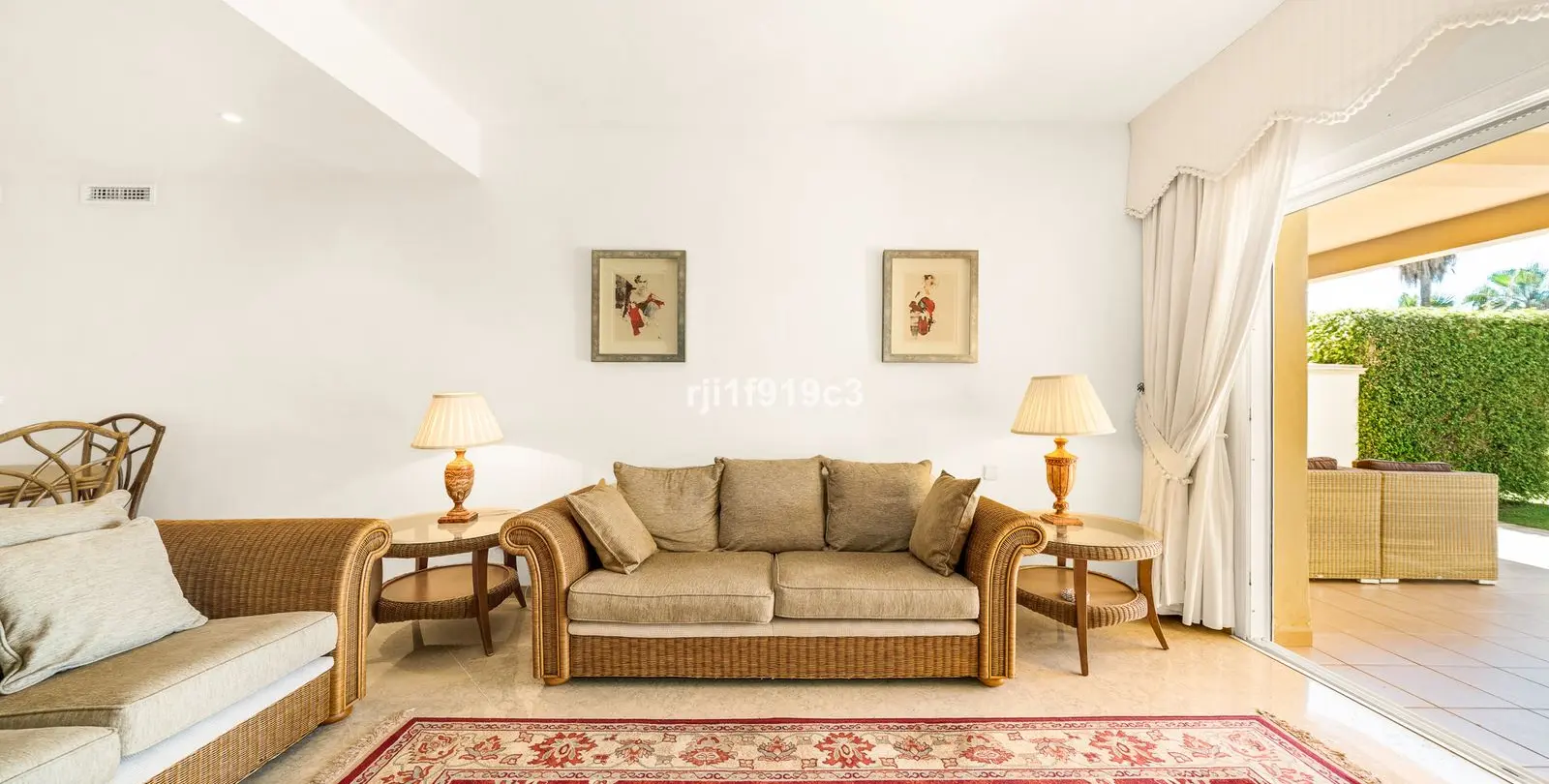 Sale of ground floor apartment in Elviria 14