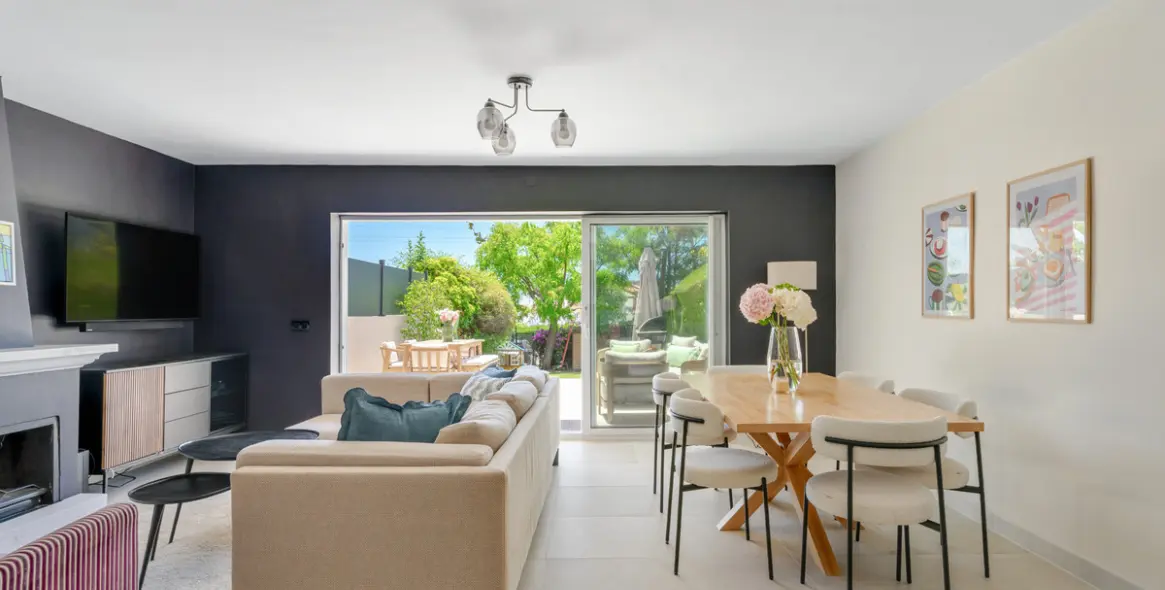 Sale of townhouse in Estepona 2
