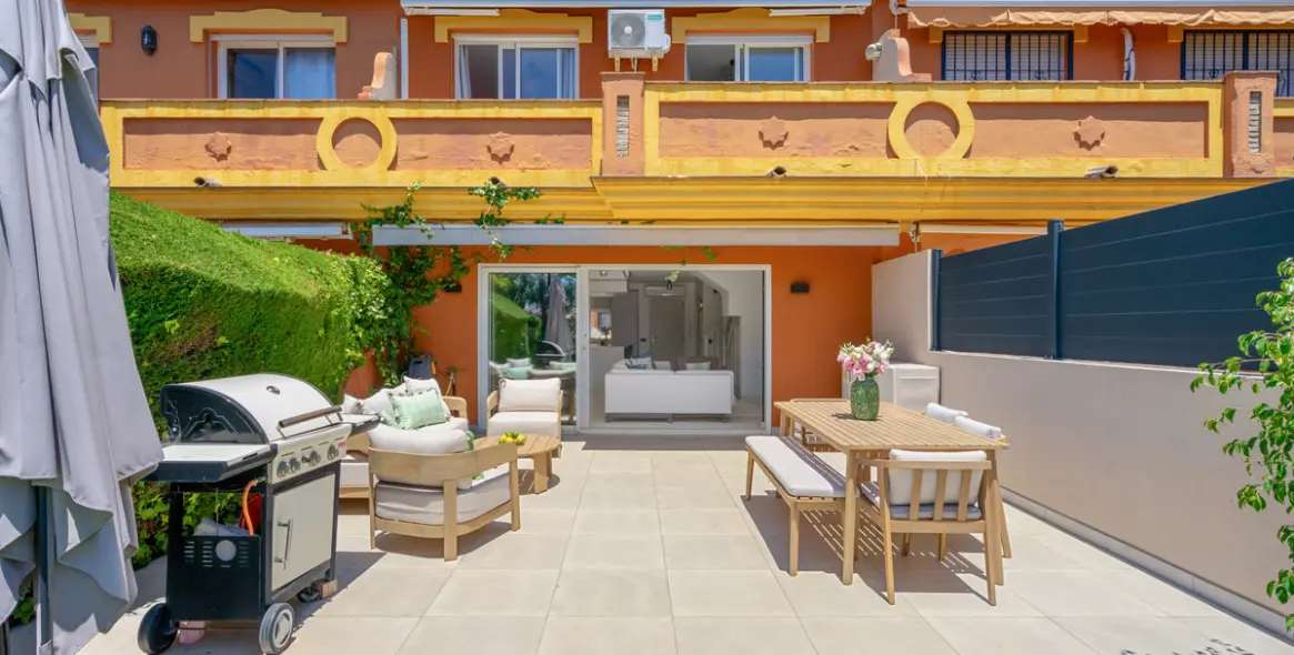 Sale of townhouse in Estepona 15