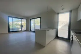 Image 8 thumb