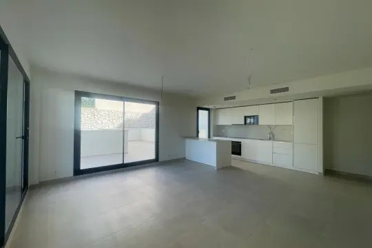 Image 8 thumb