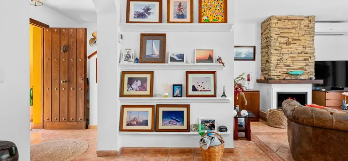 Sale of townhouse in Estepona 2