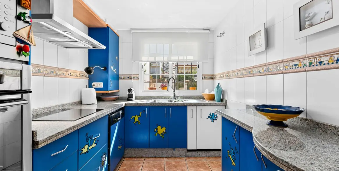 Sale of townhouse in Estepona 12