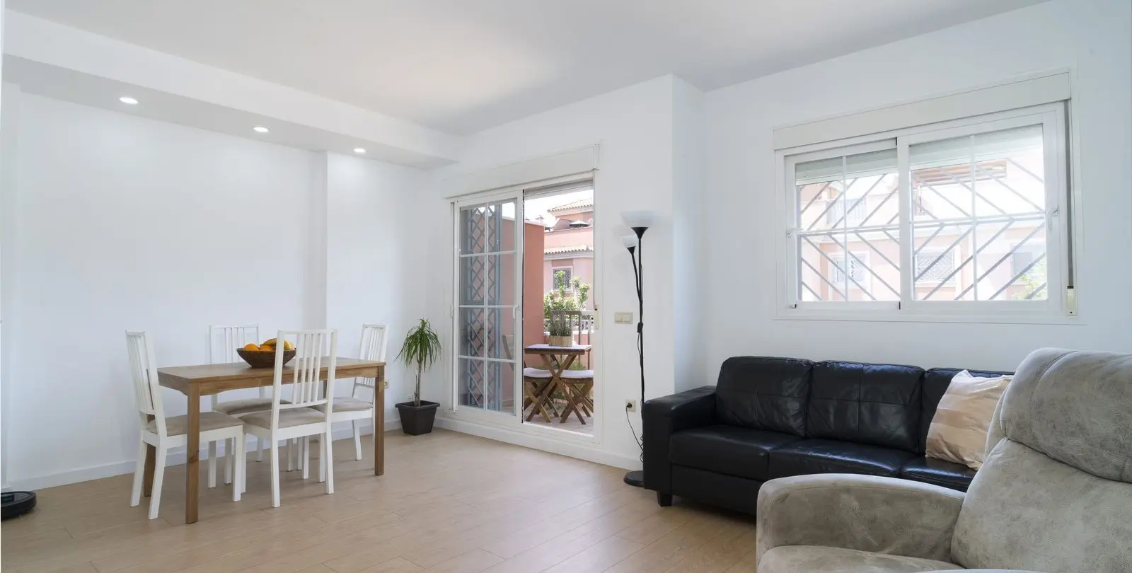 Sale of townhouse in Málaga 1