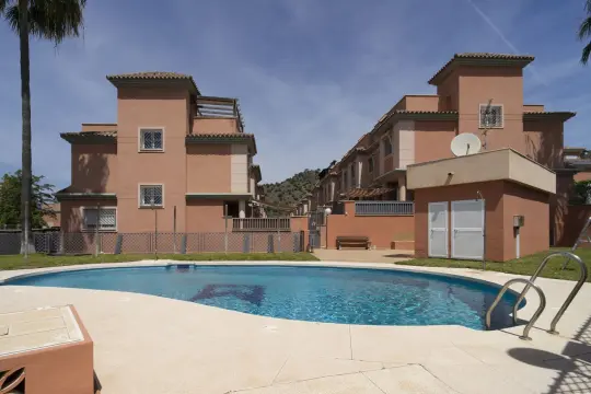 Image 7 thumb