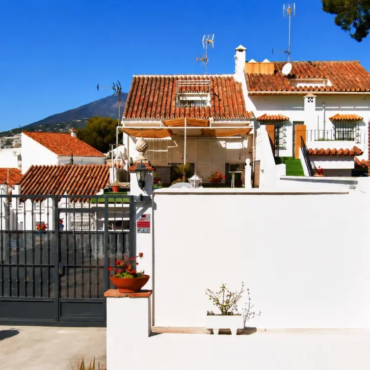 Sale of townhouse in Nueva Andalucía