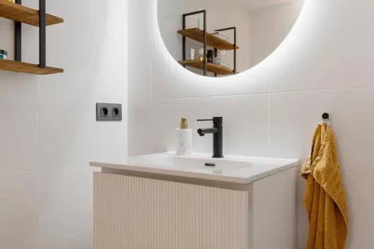 Image 8 thumb
