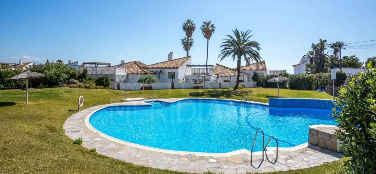 Продажа таунхауса в Estepona 2
