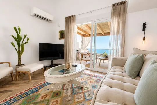 Image 4 thumb