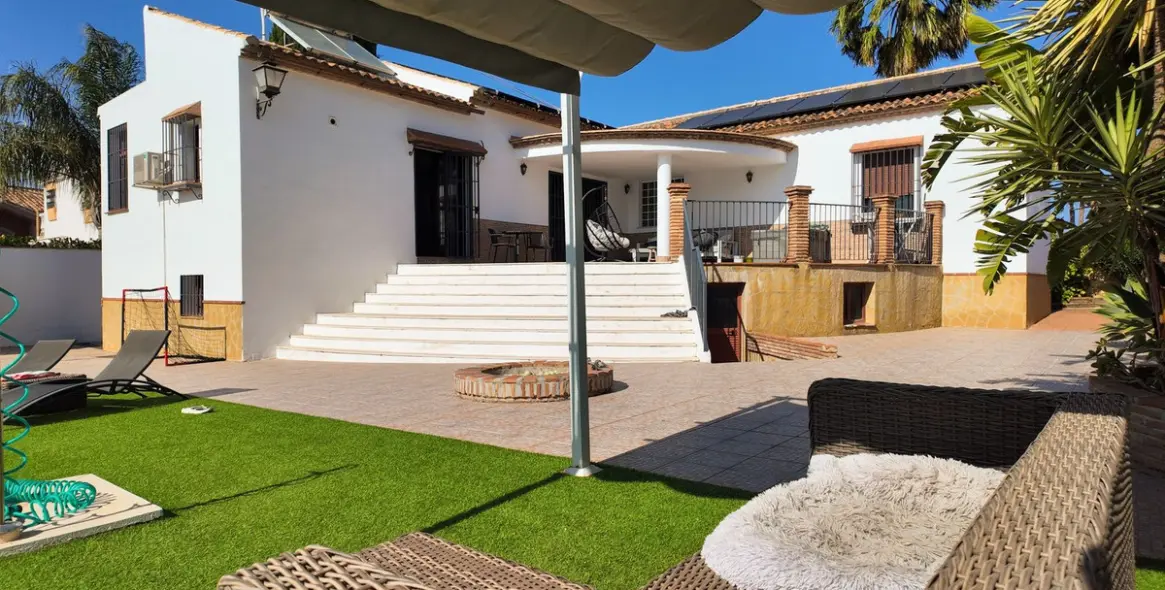 Venta de villa independiente en Alhaurín el Grande 32