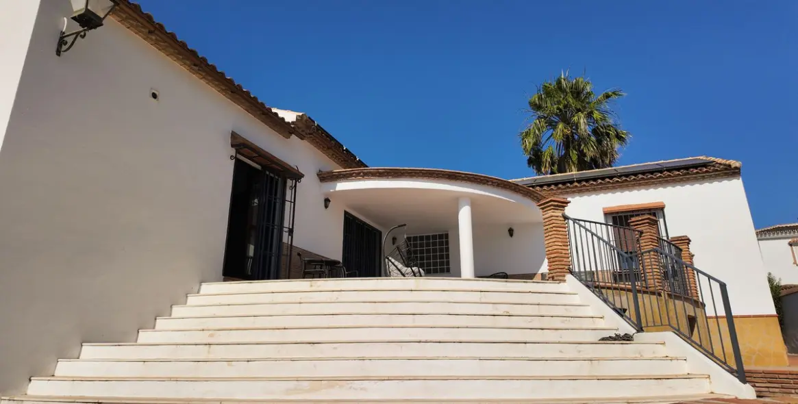 Venta de villa independiente en Alhaurín el Grande 34