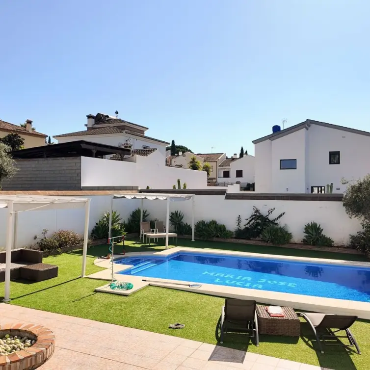 Venta de villa independiente en Alhaurín el Grande