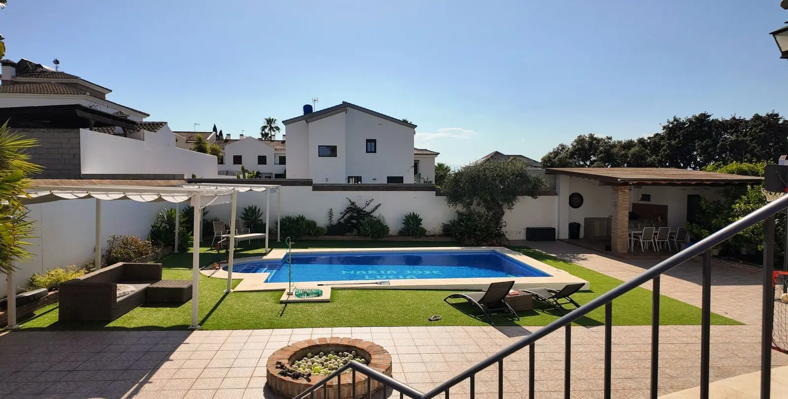 Sale of detached villa in Alhaurín el Grande 25