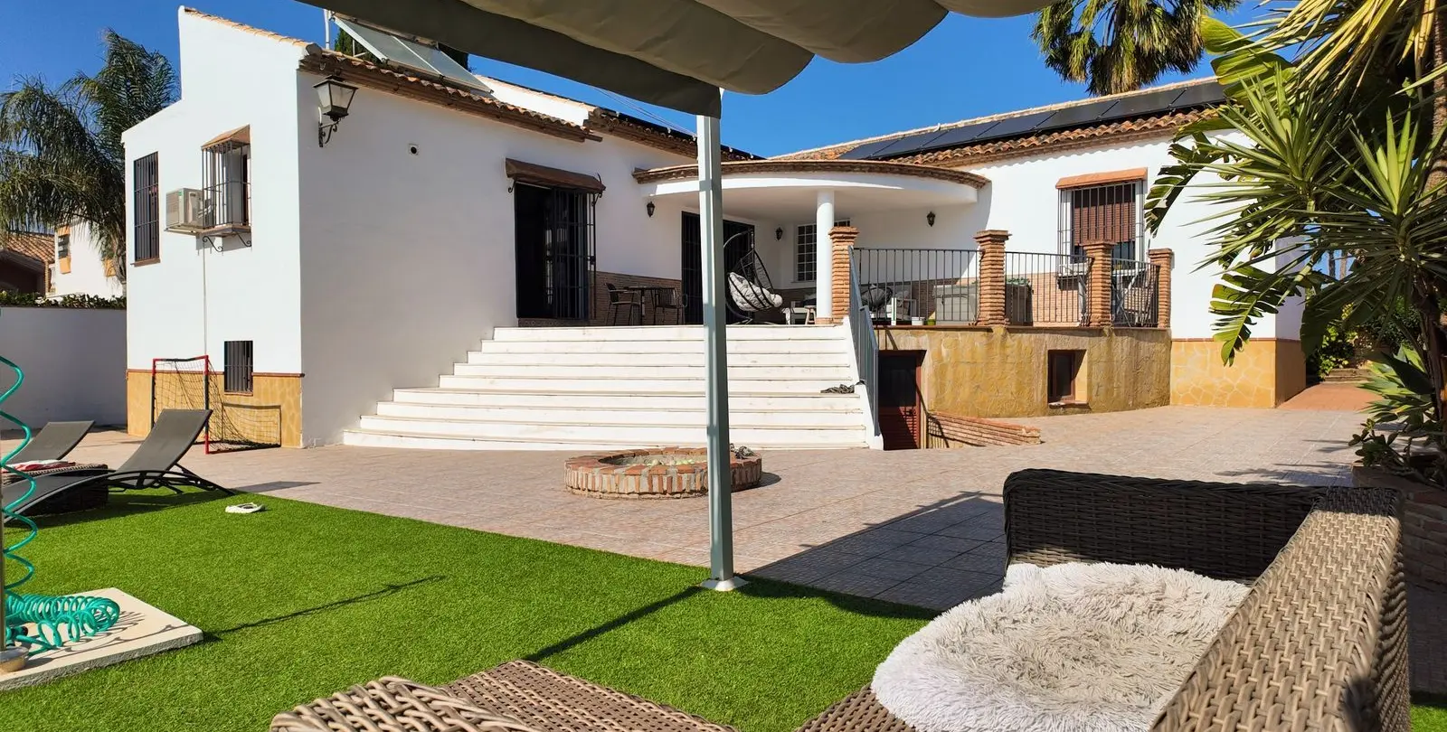 Sale of detached villa in Alhaurín el Grande 32