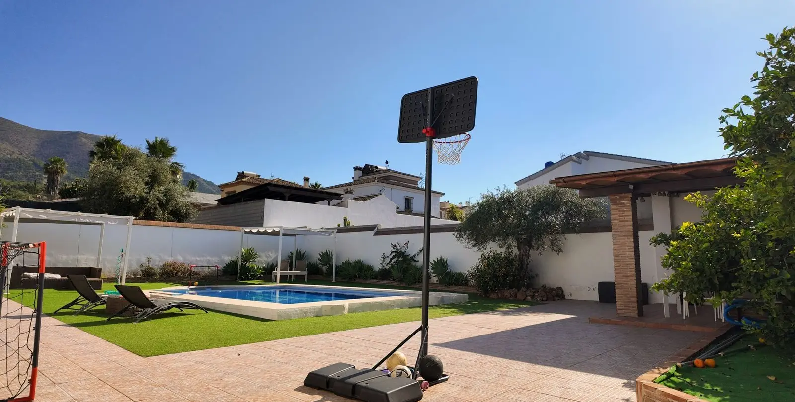 Sale of detached villa in Alhaurín el Grande 42