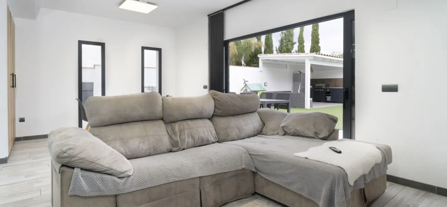 Sale of detached villa in Málaga 1