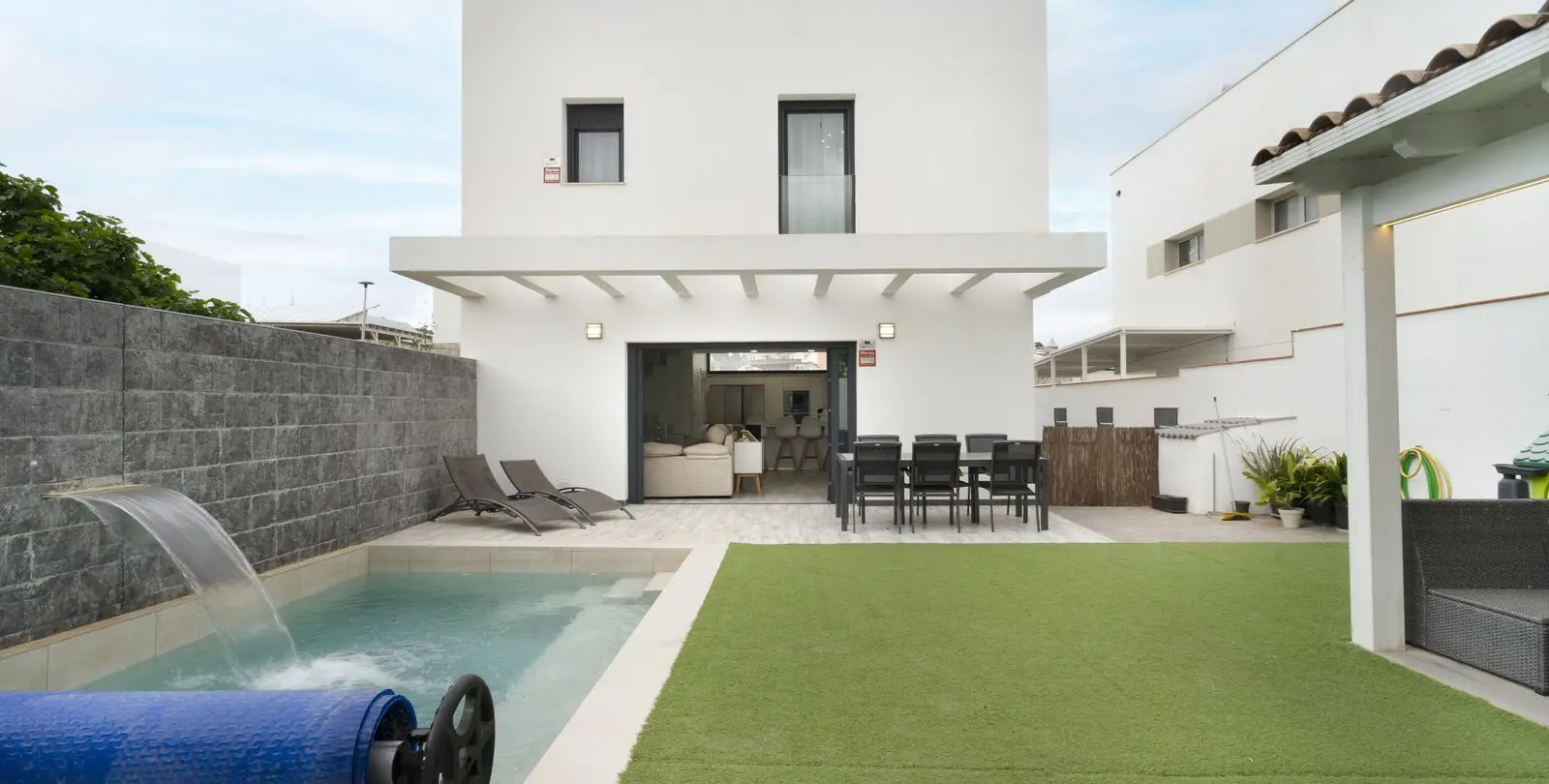 Продажа  отдельно стоящей виллы в Málaga 36
