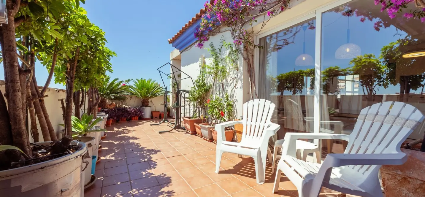 Sale of penthouse in Estepona 0
