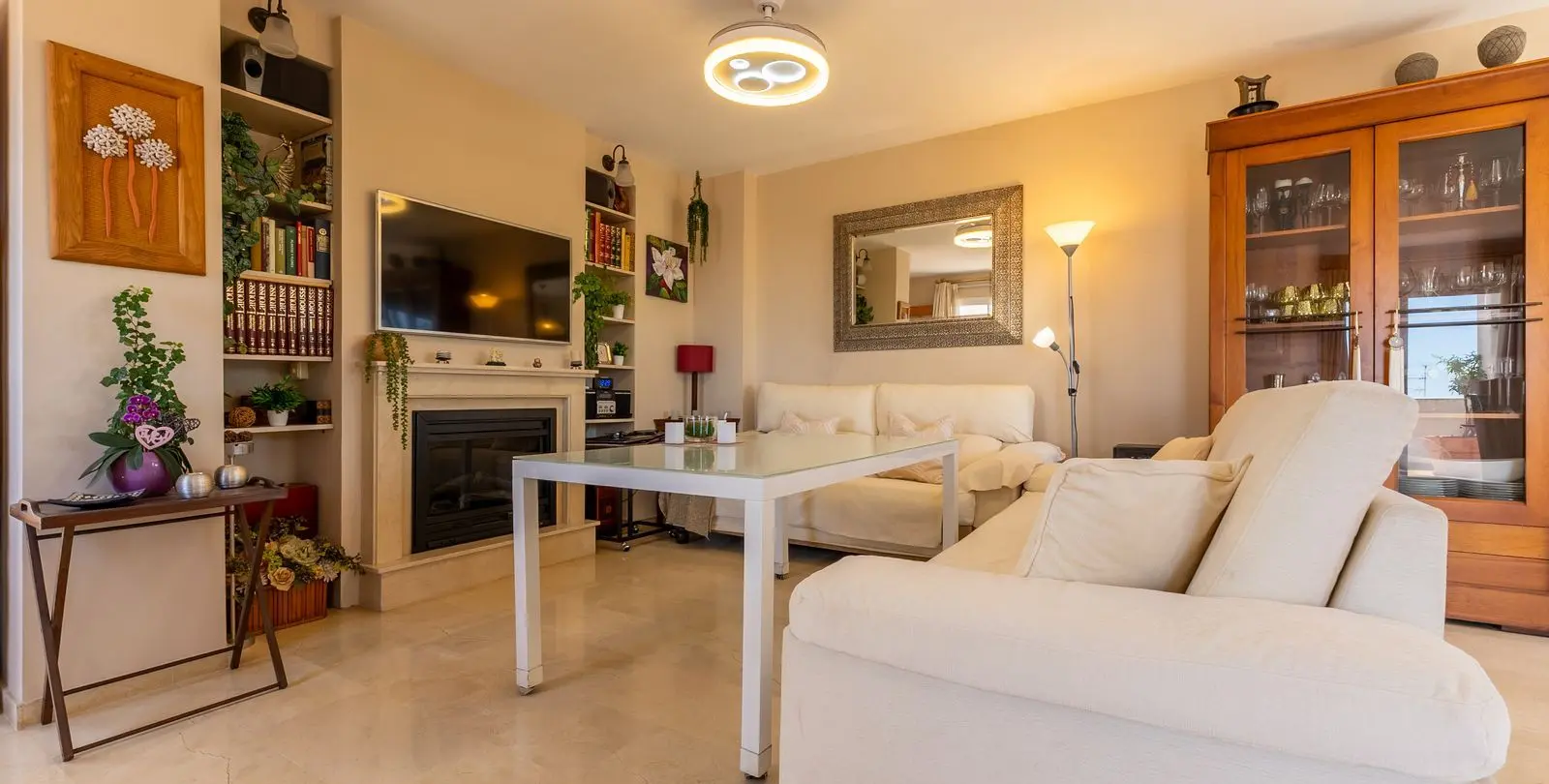 Sale of penthouse in Estepona 9