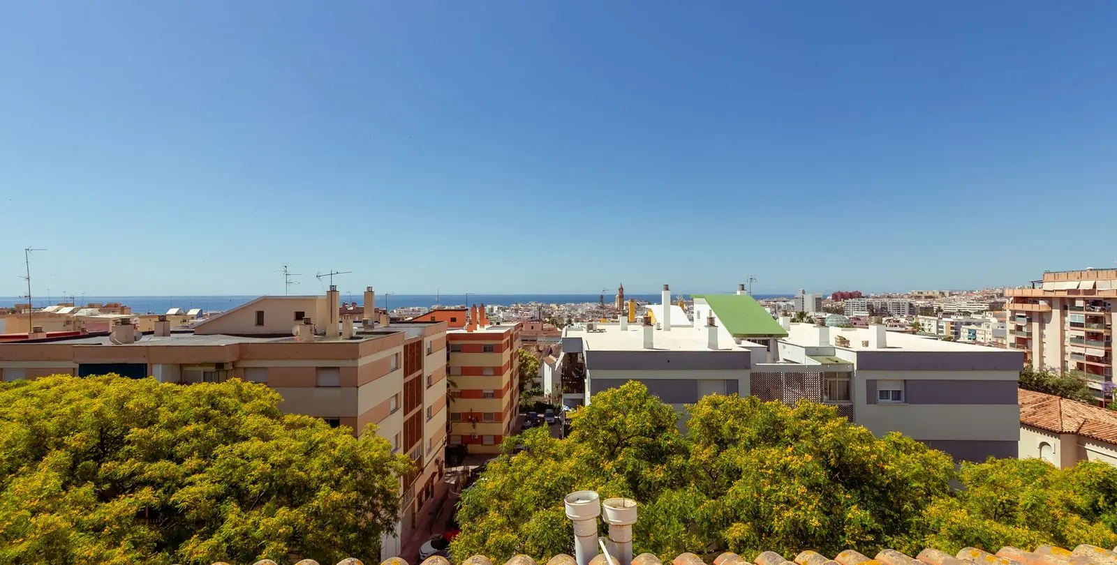 Sale of penthouse in Estepona 21